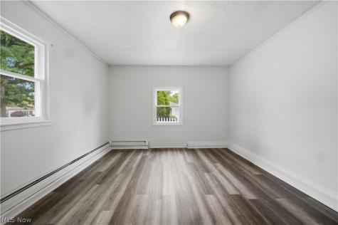 6534 Aylesworth Drive Parma Heights OH 44130
