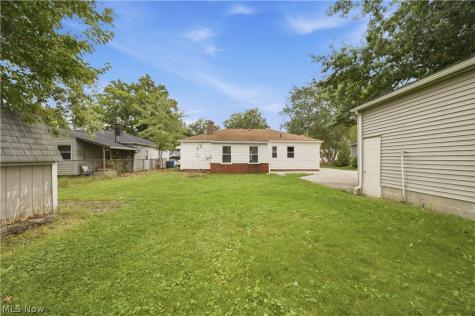 6534 Aylesworth Drive Parma Heights OH 44130