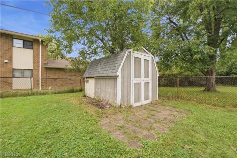 6534 Aylesworth Drive Parma Heights OH 44130