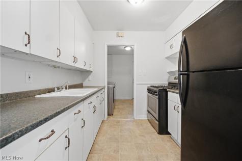 6534 Aylesworth Drive Parma Heights OH 44130