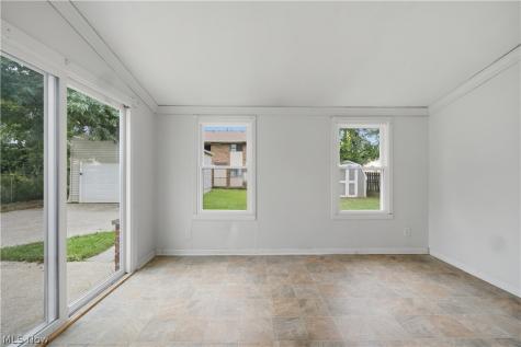 6534 Aylesworth Drive Parma Heights OH 44130