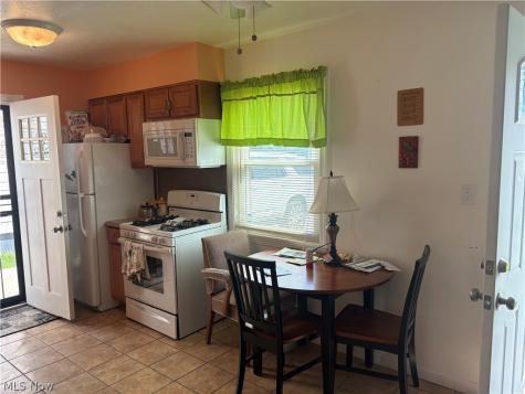 12722 Emery Avenue Cleveland OH 44135