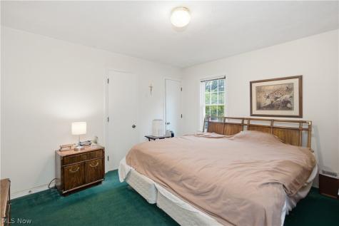 13577 Cedar Road University Heights OH 44118