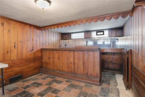 13577 Cedar Road University Heights OH 44118