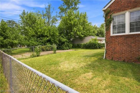 13577 Cedar Road University Heights OH 44118