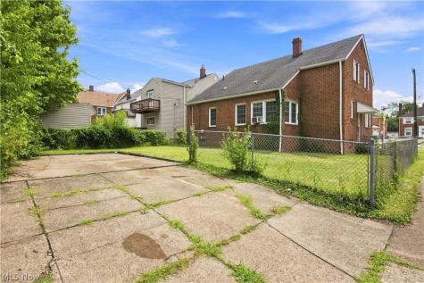 13577 Cedar Road University Heights OH 44118