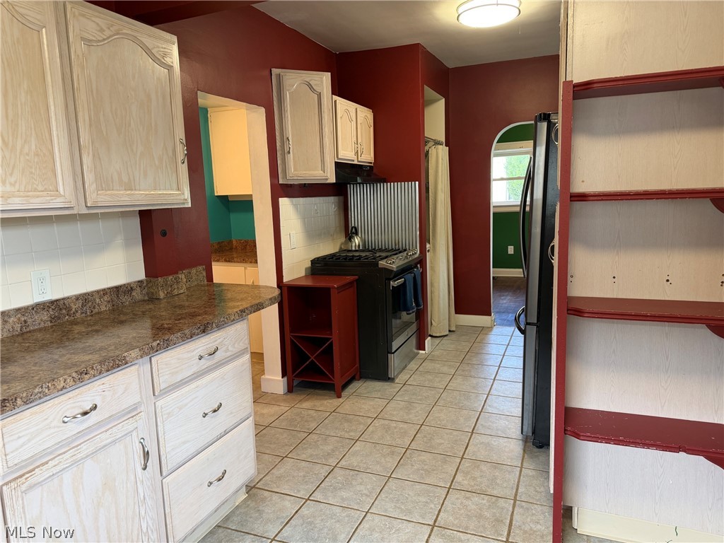 193 Fremont Avenue Akron OH 44312