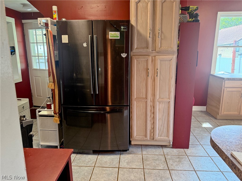 193 Fremont Avenue Akron OH 44312