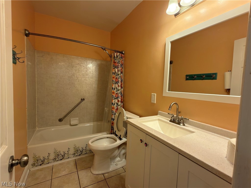 193 Fremont Avenue Akron OH 44312