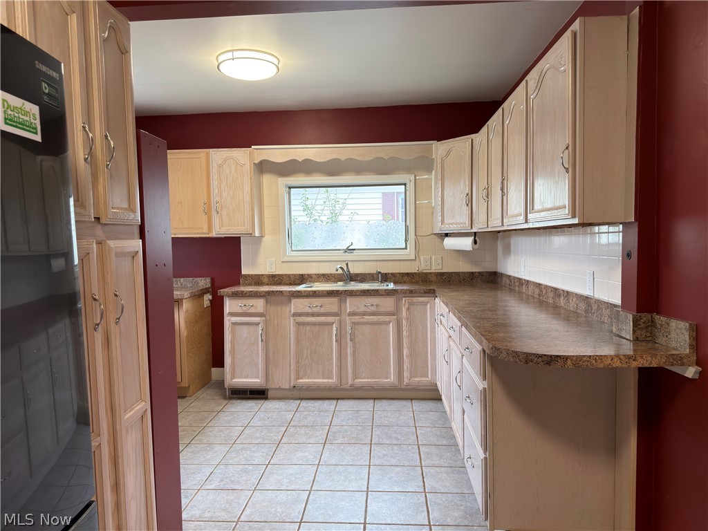 193 Fremont Avenue Akron OH 44312