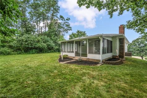 9497 Idlewood Drive Brooklyn OH 44144