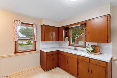 4630 Cleveland Avenue S Canton OH 44707