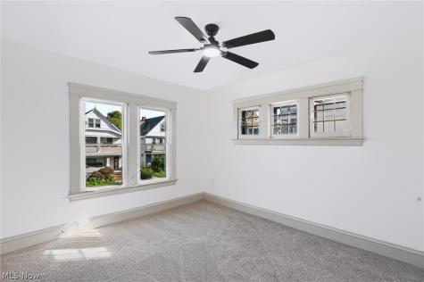 1902 W 73 Street Cleveland OH 44102
