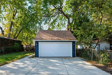 1902 W 73 Street Cleveland OH 44102