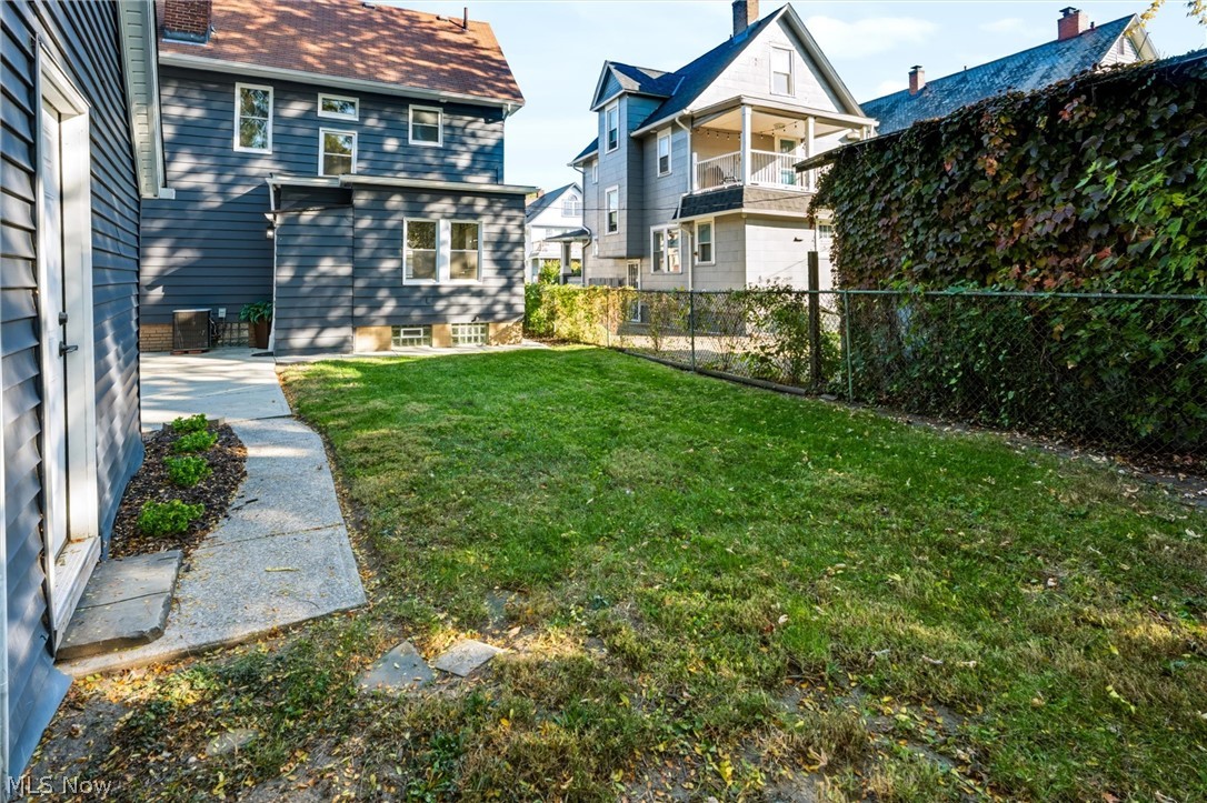 1902 W 73 Street Cleveland OH 44102