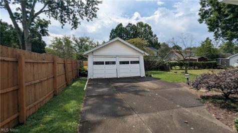 1611 Byron Avenue SW Massillon OH 44647