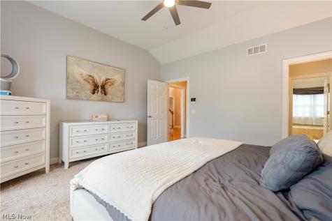 30 Pine Villa Trail Aurora OH 44202