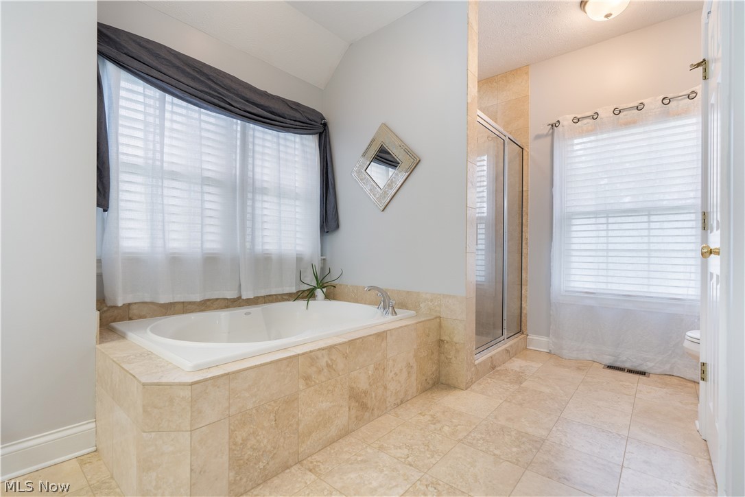 30 Pine Villa Trail Aurora OH 44202