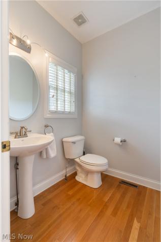 30 Pine Villa Trail Aurora OH 44202