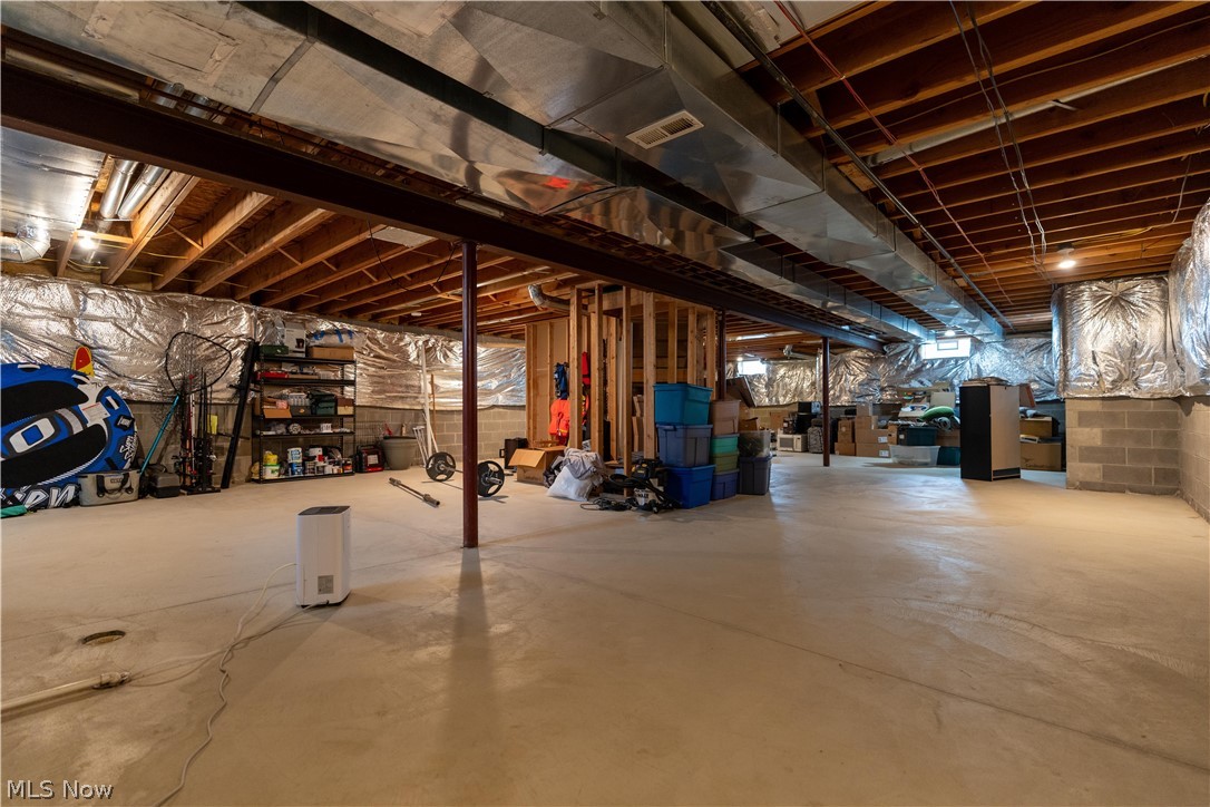 30 Pine Villa Trail Aurora OH 44202