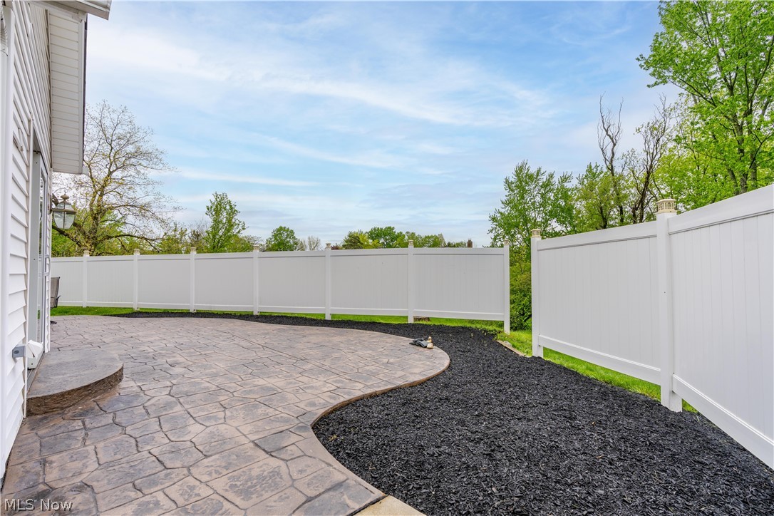 30 Pine Villa Trail Aurora OH 44202