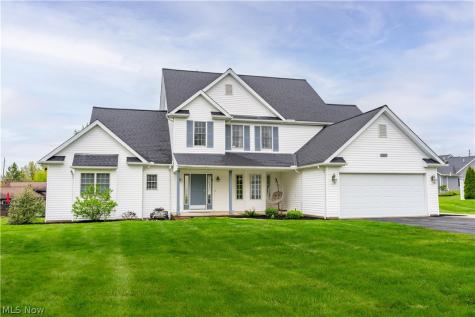 30 Pine Villa Trail Aurora OH 44202