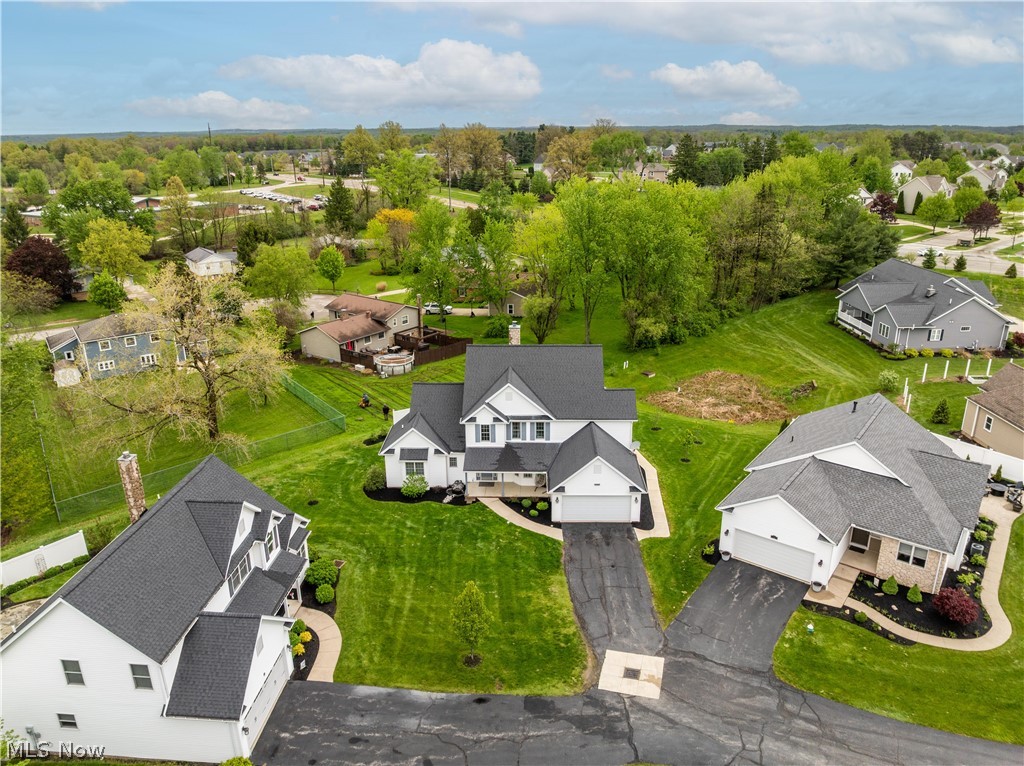 30 Pine Villa Trail Aurora OH 44202