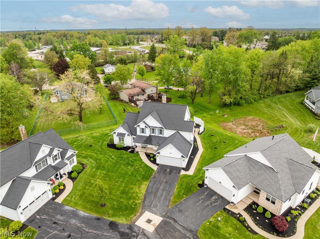 30 Pine Villa Trail Aurora OH 44202