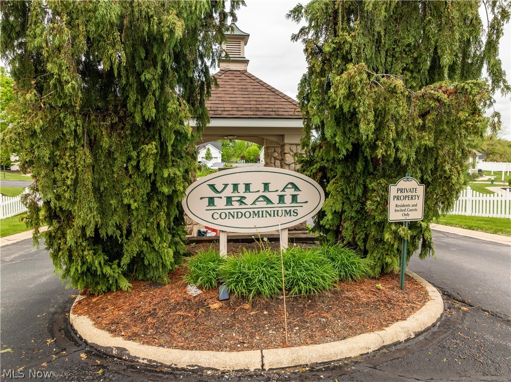 30 Pine Villa Trail Aurora OH 44202