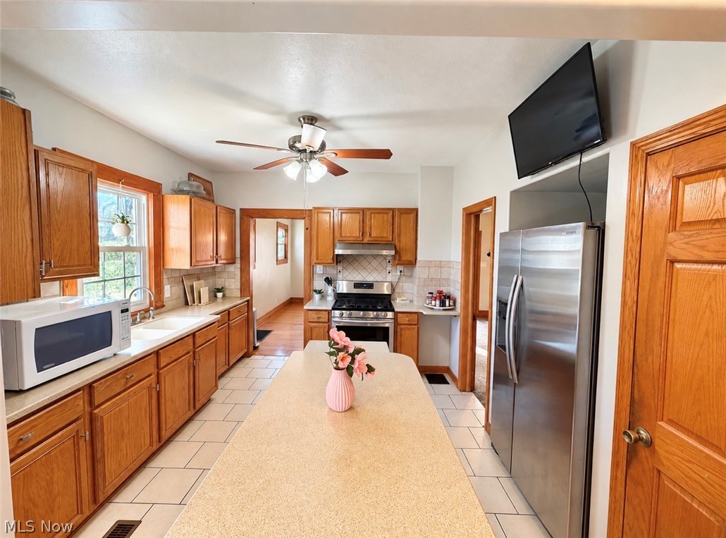 1936 Hazel Avenue Zanesville OH 43701