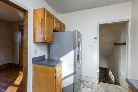 405 Saint Leger Avenue Akron OH 44305