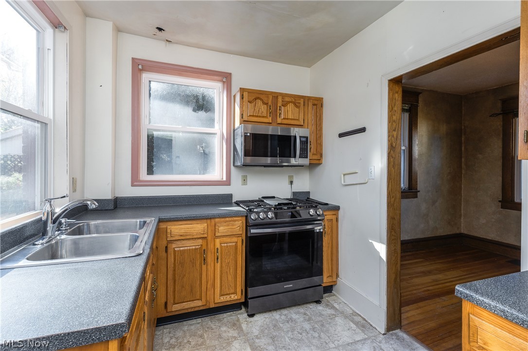 405 Saint Leger Avenue Akron OH 44305