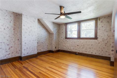 405 Saint Leger Avenue Akron OH 44305