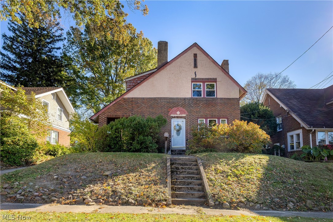 405 Saint Leger Avenue Akron OH 44305