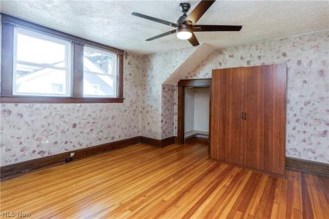 405 Saint Leger Avenue Akron OH 44305