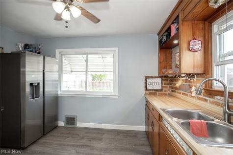 4360 Newberry Drive Brooklyn OH 44144