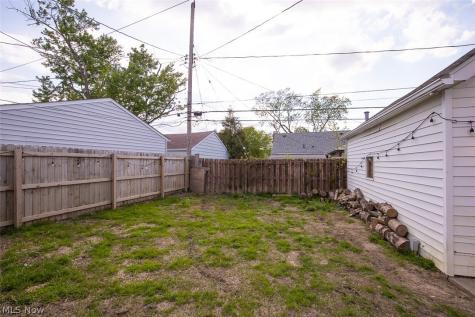 4360 Newberry Drive Brooklyn OH 44144