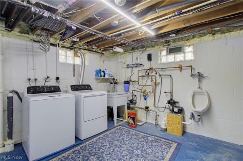 2229 Western Avenue Alliance OH 44601
