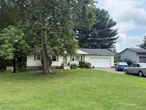 2847 Carillon Drive Norton OH 44203