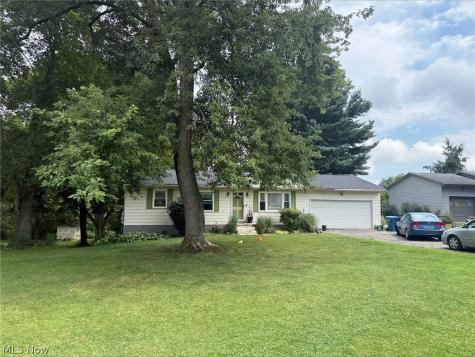 2847 Carillon Drive Norton OH 44203