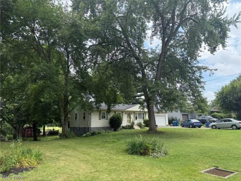 2847 Carillon Drive Norton OH 44203
