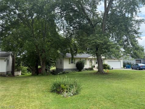 2847 Carillon Drive Norton OH 44203
