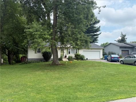 2847 Carillon Drive Norton OH 44203