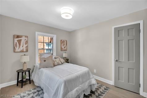 2448 Charney Road University Heights OH 44118