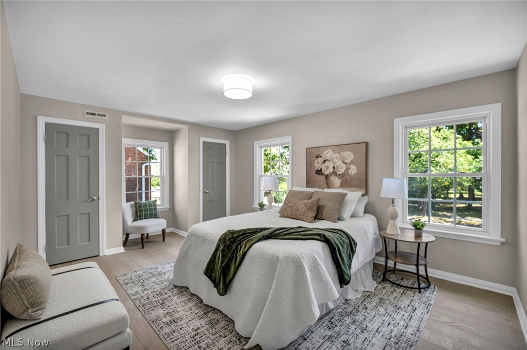 2448 Charney Road University Heights OH 44118