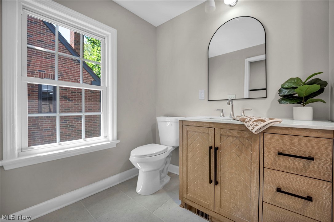 2448 Charney Road University Heights OH 44118