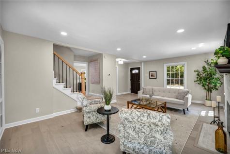 2448 Charney Road University Heights OH 44118