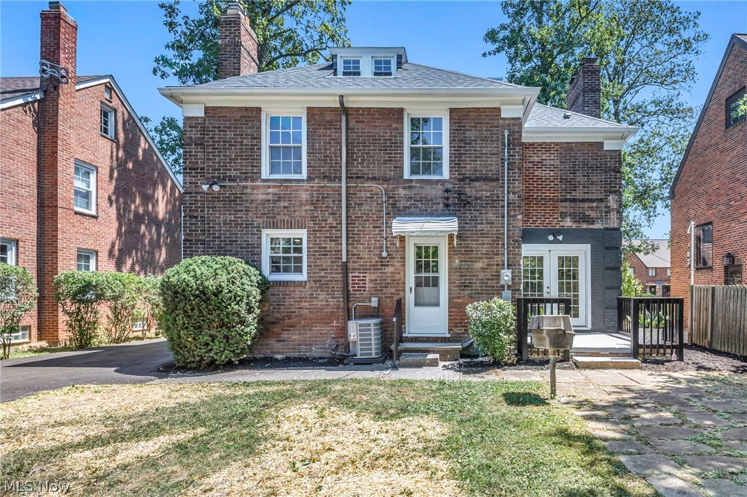 2448 Charney Road University Heights OH 44118