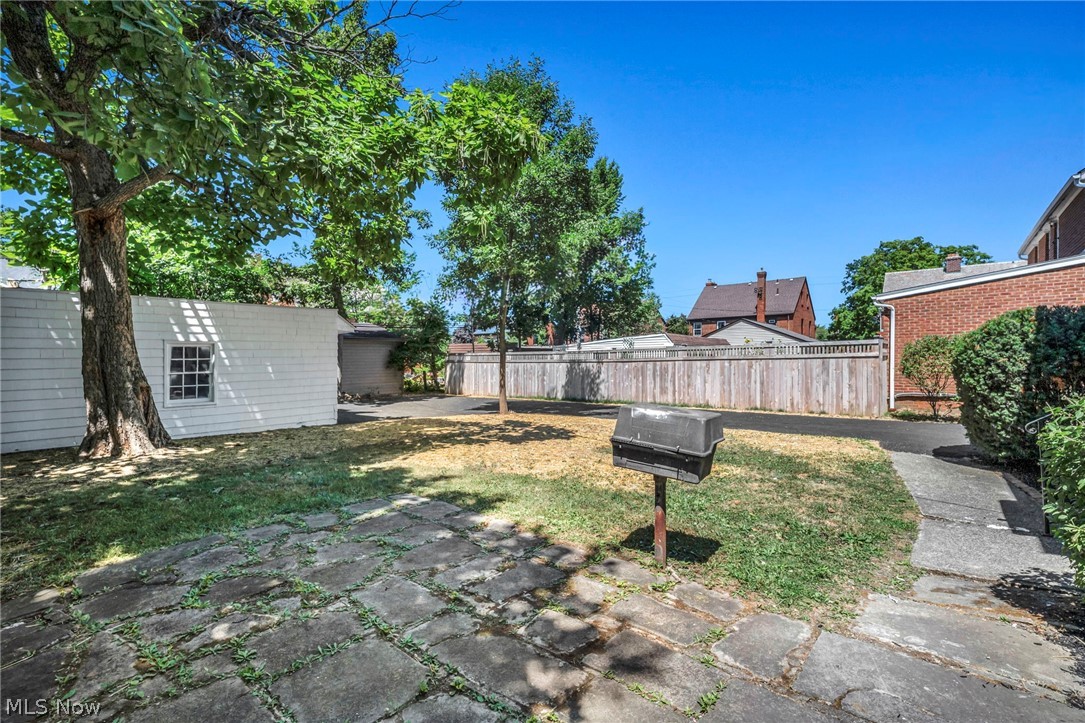 2448 Charney Road University Heights OH 44118