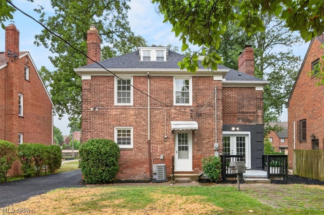 2448 Charney Road University Heights OH 44118